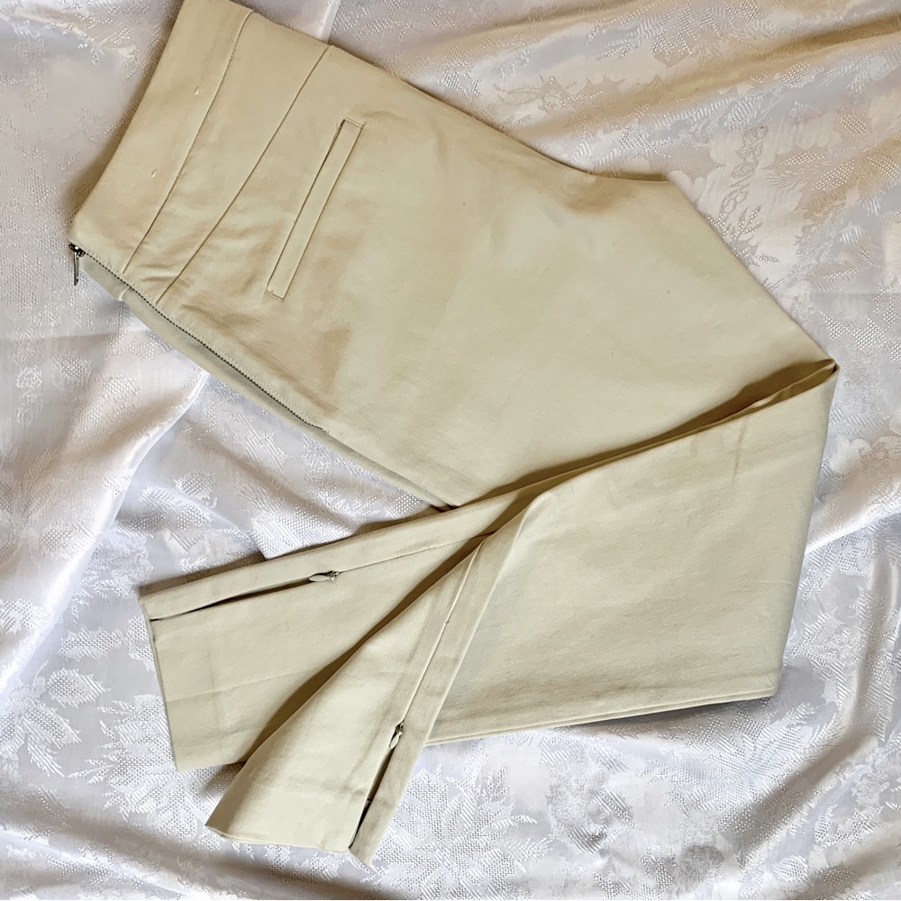 Anne Taylor women’s side zip pants with zips at the ankle. Women’s size 4
